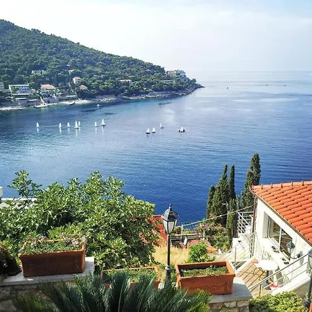 Seaview Laura Apartman *