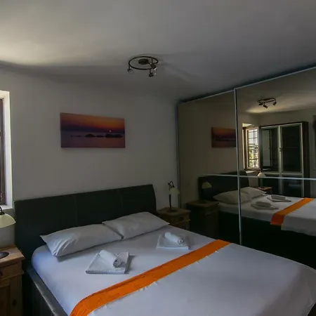 Seaview Laura Apartman