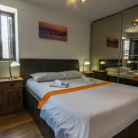 Apartman Seaview Laura *